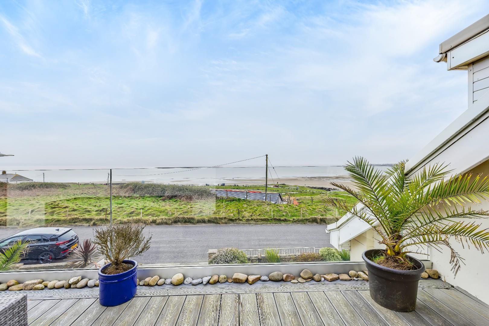 Seaview Drive, Ogmore-By-Sea, Vale of Glamorgan, CF32 0PB